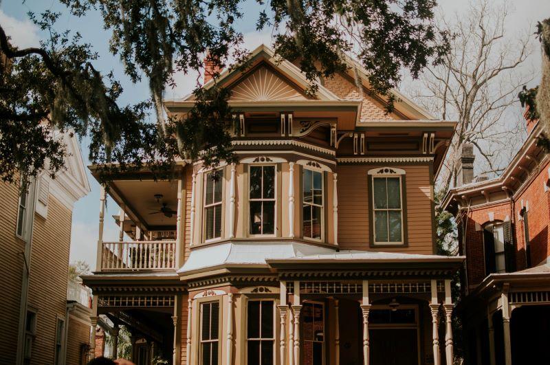 historic home with wood framed single hung windows