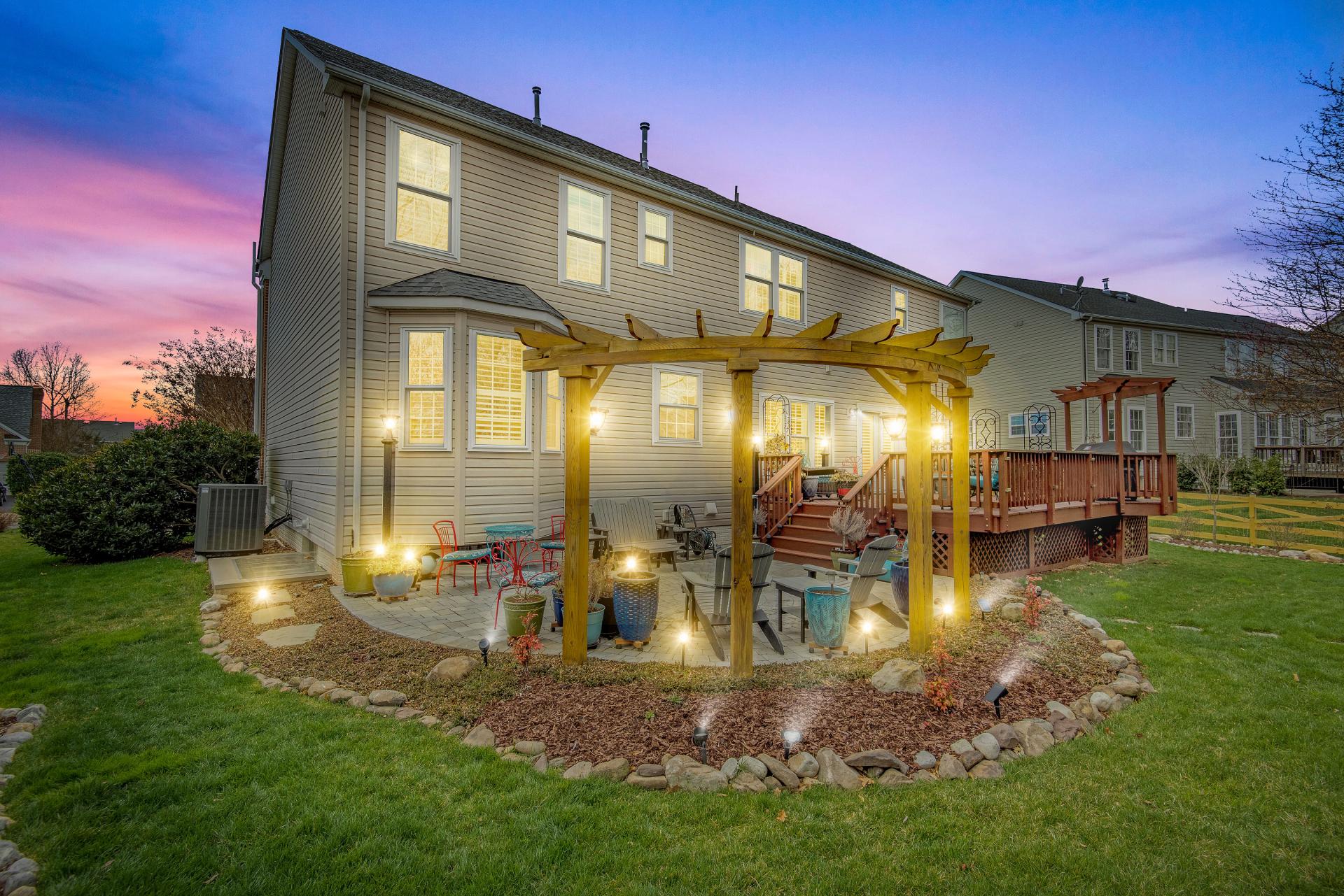 Wood Vs. Vinyl Windows: Pros and Cons