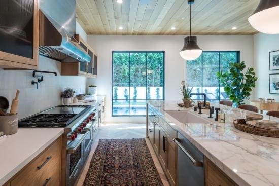 black window frames in kitchen