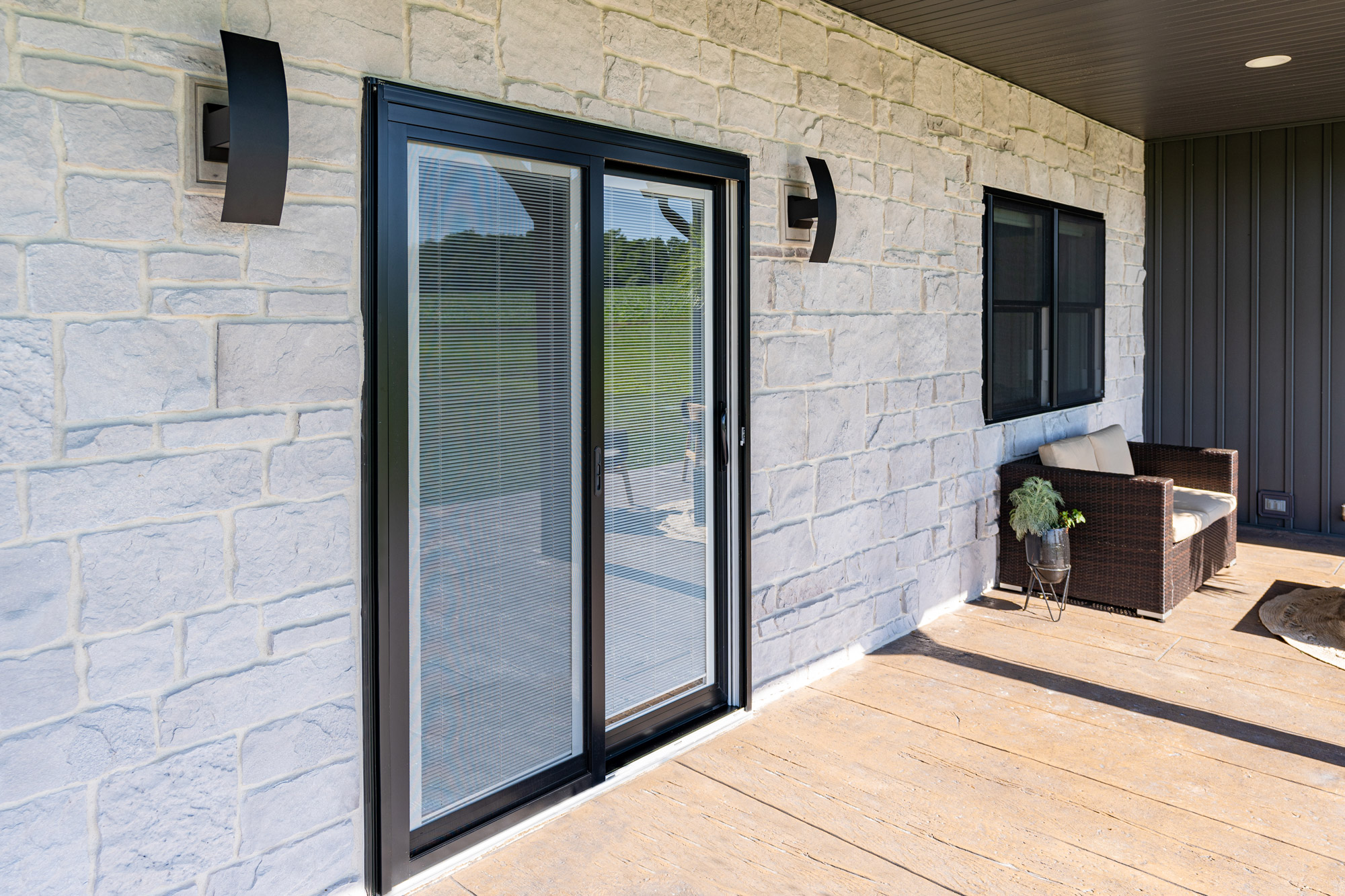Endure-Patio-Door-in-Coal-Black-int-blinds_DSC1013.jpg