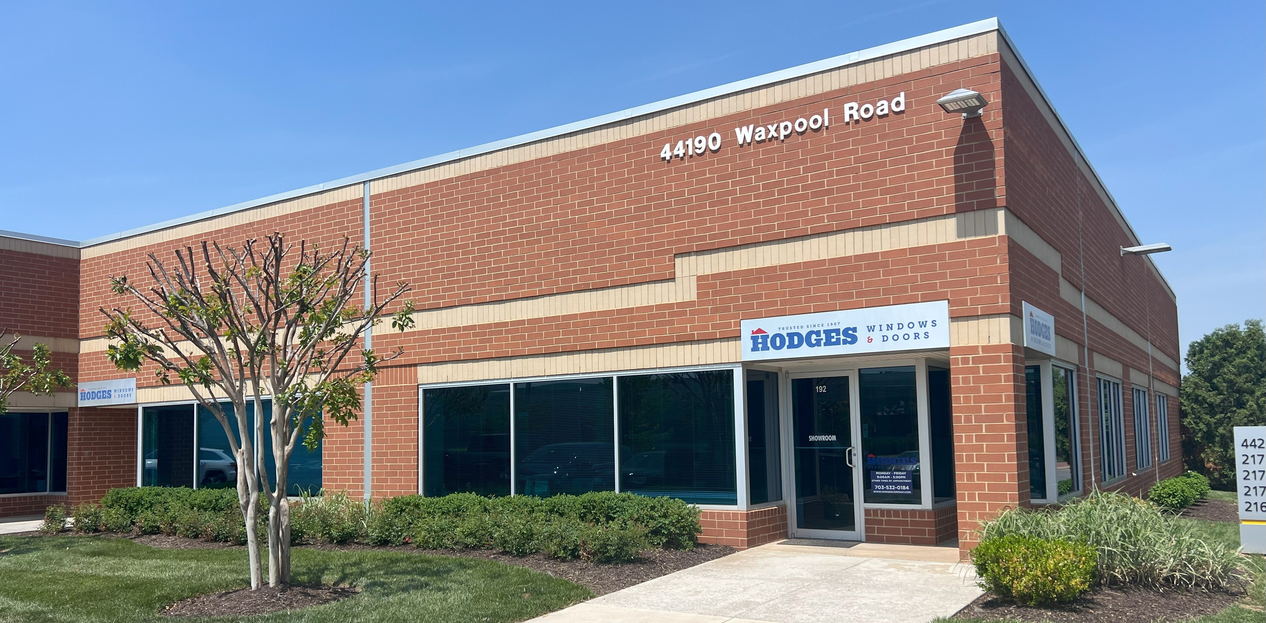hodges-ashburn-showroom-2.jpg